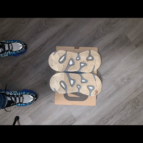 Yeezy 700 boost inertia - Picture 5 of 11